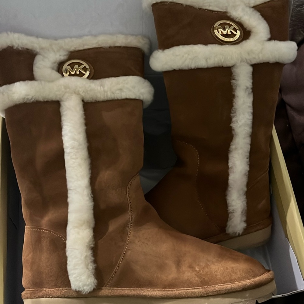 Michael Kors snow boots